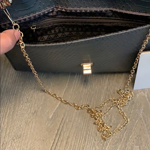 *SOLD* Miztique Clutch - Picture 5 of 6